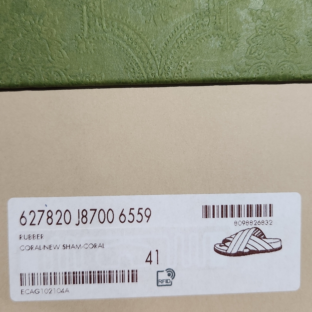 Gucci Slides - Picture 6 of 6